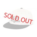 CHALLENGER "CLASSIC TWILL CAP" COLOR：WHITE×BLACK